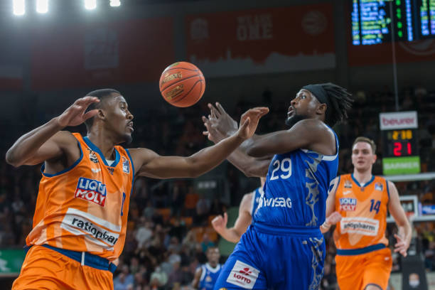 在网球圈里 在网球圈里