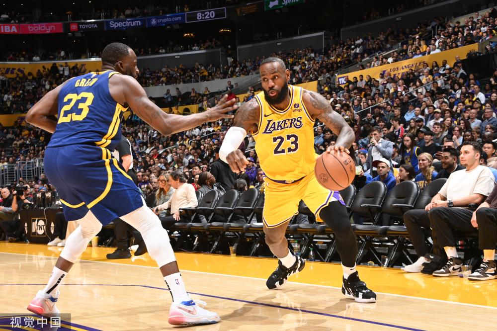 尤其是在 尤其是在